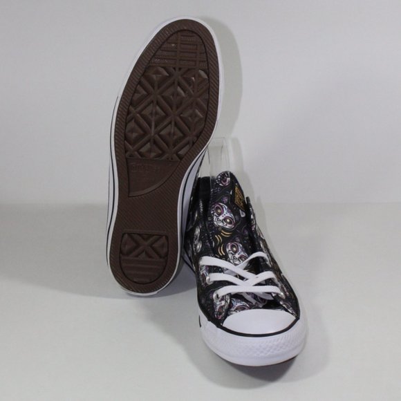 WMNS Converse Chuck Taylor All Star Ox Low Shoe - Picture 5 of 6